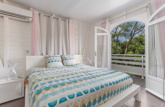 Maison 7 pi&egrave;ces avec piscine a Case Pilote