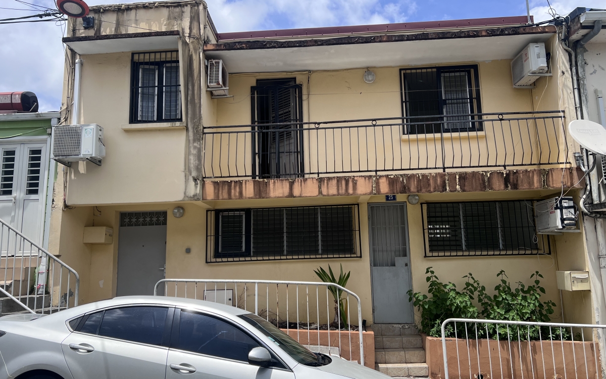 Le LAMENTIN - Maison de ville T4 Bourg 149 000 &euro; FAI