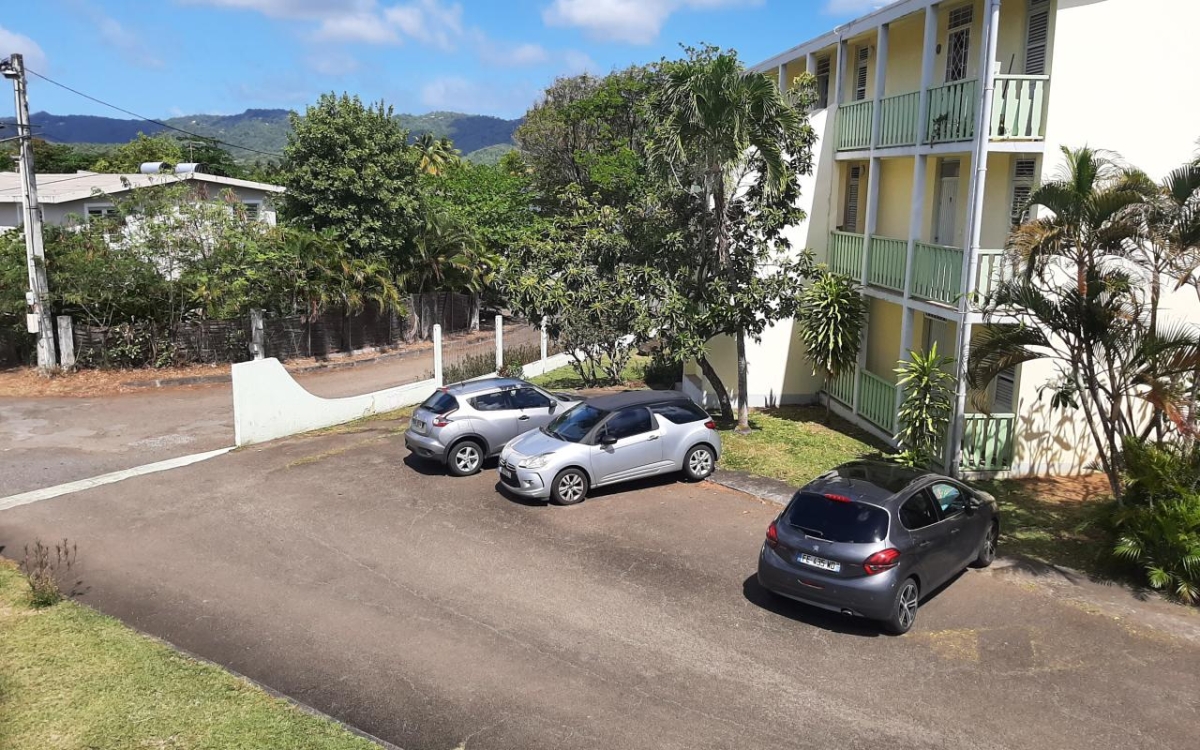 Sainte-Luce T2 r&eacute;nov&eacute; &agrave; 1 min de la plage - 268 K&euro;