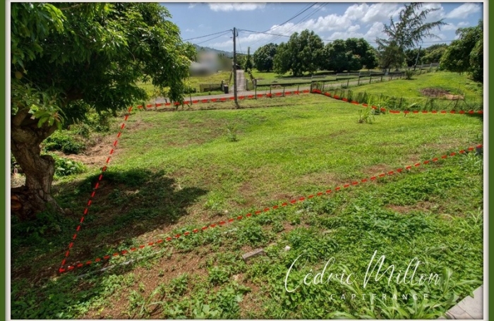 Vente Terrain 774m&sup2; Le Lamentin