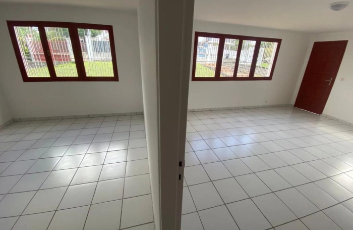 Location Bureaux 267m&sup2; 10 pièces Schoelcher