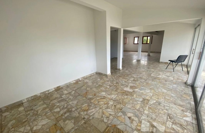 Location Bureaux 267m&sup2; 10 pièces Schoelcher