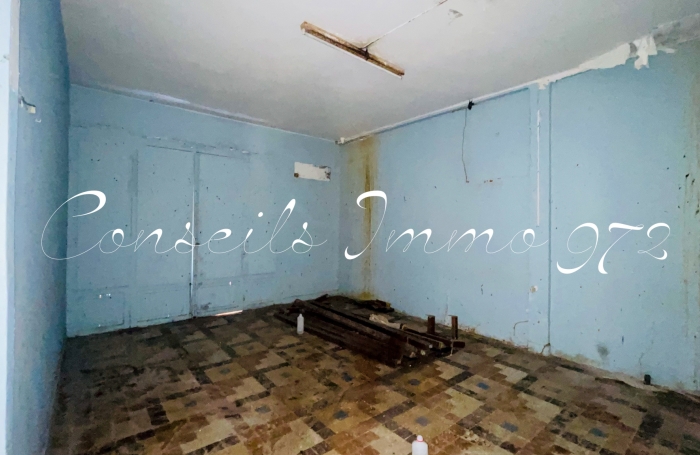 &Agrave; Vendre   Ensemble Immobilier &agrave; r&eacute;inventer   Bourg du Marin