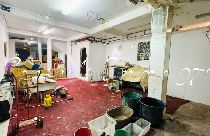 &Agrave; Vendre   Ensemble Immobilier &agrave; r&eacute;inventer   Bourg du Marin