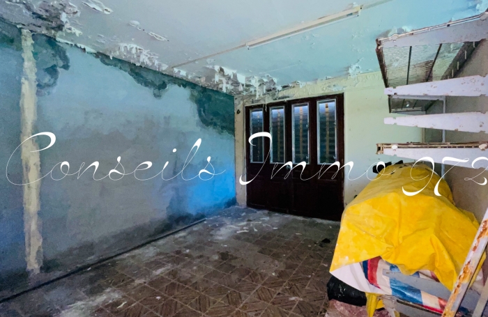 &Agrave; Vendre   Ensemble Immobilier &agrave; r&eacute;inventer   Bourg du Marin