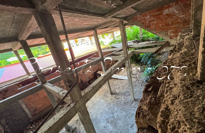 &Agrave; Vendre   Ensemble Immobilier &agrave; r&eacute;inventer   Bourg du Marin