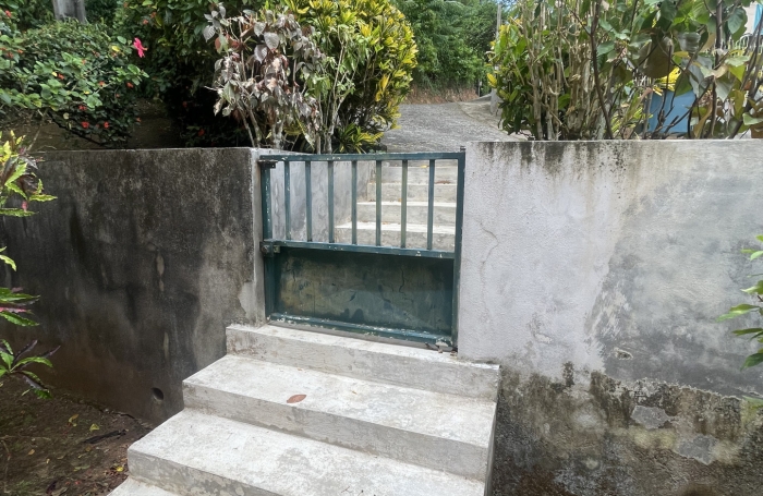 Grand T4 avec fort-potentiel &agrave; acheter &agrave; Rivi&egrave;re-Sal&eacute;e