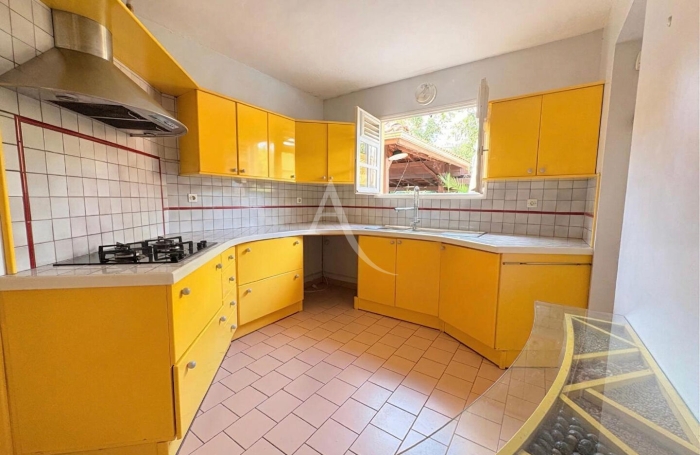 Location Appartement 130m&sup2; 4 pi&egrave;ces Saint-Joseph