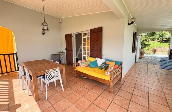 Location Appartement 130m&sup2; 4 pi&egrave;ces Saint-Joseph