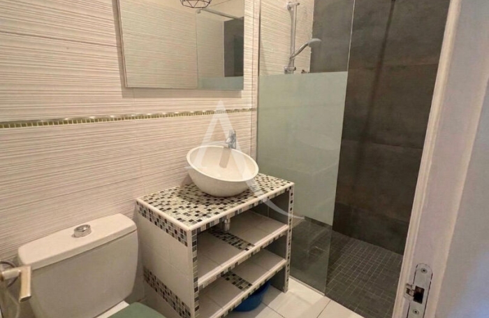 Location Appartement 130m&sup2; 4 pi&egrave;ces Saint-Joseph