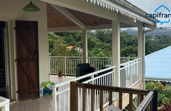 Vente Maison 166m&sup2; 5 pièces Le Lamentin