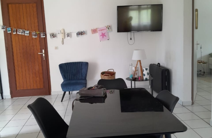 Joli T3 meubl&eacute; avec terrasse -ACAJOU