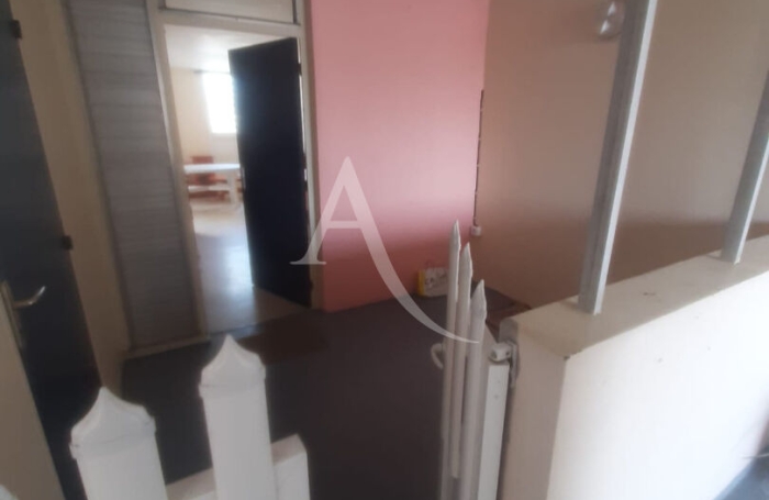 Location Appartement 59.92m&sup2; 4 pi&egrave;ces Sainte Marie
