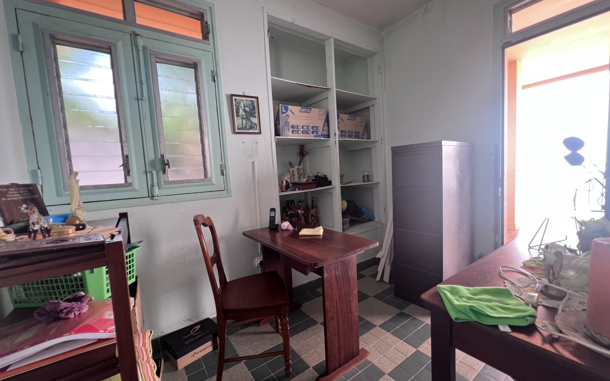  Trinit&eacute; bourg- Villa 4 chambres avec grands volumes - 405K&euro;