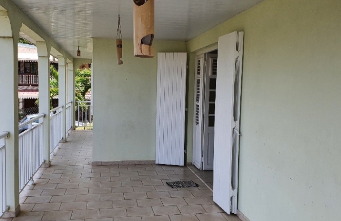 Villa de type f4 de 103 m2 habitable non meubl&eacute; avec vue mer &agrave; Trinit&eacute;