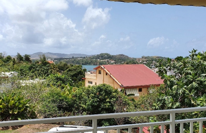 Villa de type f4 de 103 m2 habitable non meubl&eacute; avec vue mer &agrave; Trinit&eacute;