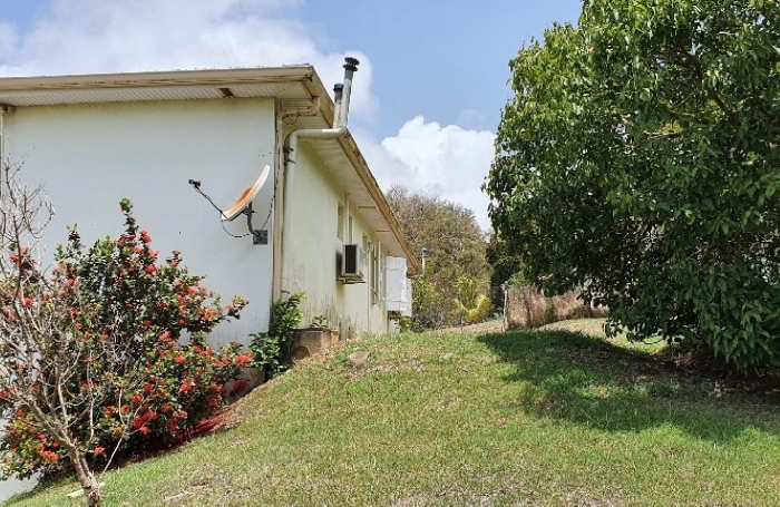 Villa de type f4 de 103 m2 habitable non meubl&eacute; avec vue mer &agrave; Trinit&eacute;