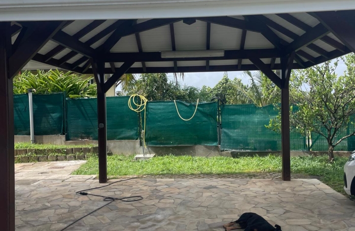 T3 ind&eacute;pendant en bas de villa avec jardin - Lamentin