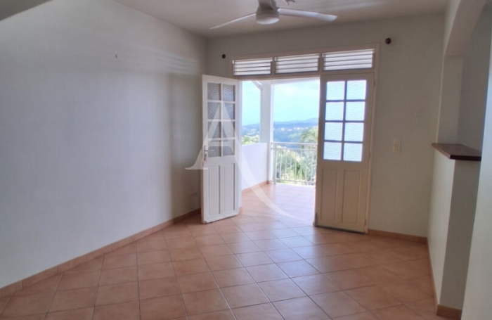 Location Appartement 79.26m&sup2; 4 pi&egrave;ces La Trinit&eacute;