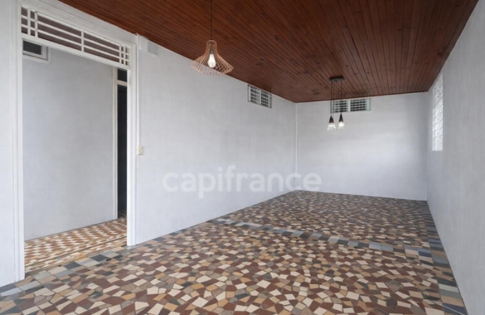 Vente Maison 111m&sup2; 5 pièces Fort de france