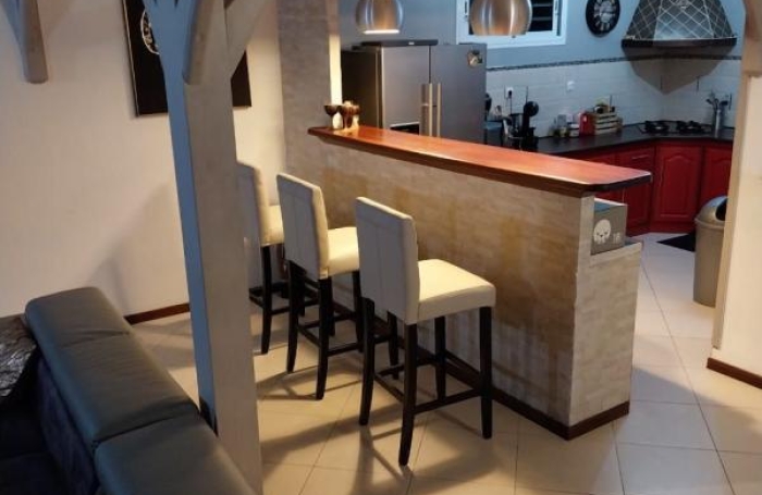 Vente Maison 170m&sup2; 6 pièces L'Ajoupa Bouillon