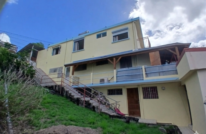 RESIDENCE DE 3 APPARTEMENTS - VUE MER PANORAMIQUE