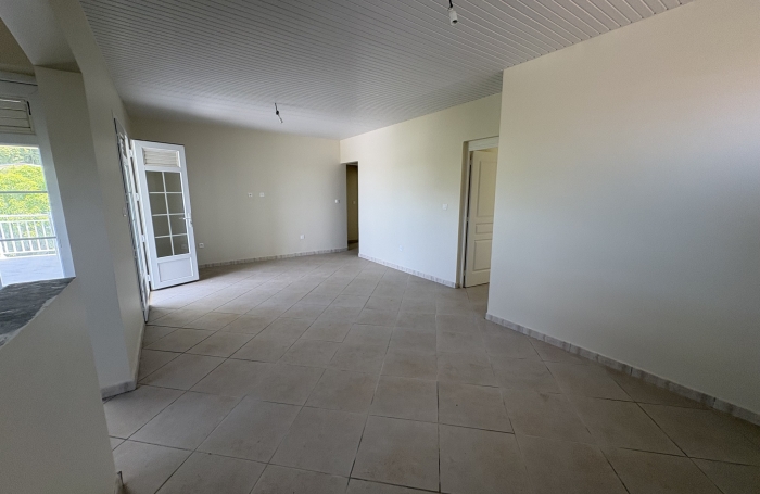 Cr&eacute;ez la maison de vos r&ecirc;ves : projet &agrave; terminer avec fort potentiel au ROBERT !