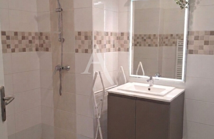 Location Appartement 78.27m&sup2; 4 pi&egrave;ces Saint-Joseph