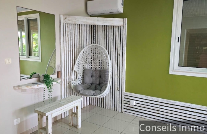 Villa duplex T5 + T3 locatif, piscine, vue mer - Morne Courbaril - Le Marin