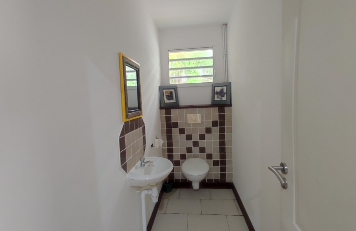 Belle maison T4 meubl&eacute;e + Studio