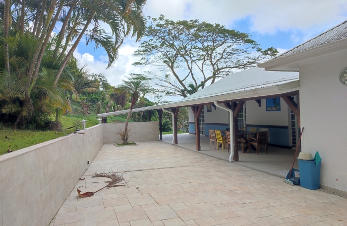 Belle maison T4 meubl&eacute;e + Studio