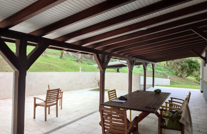 Belle maison T4 meubl&eacute;e + Studio