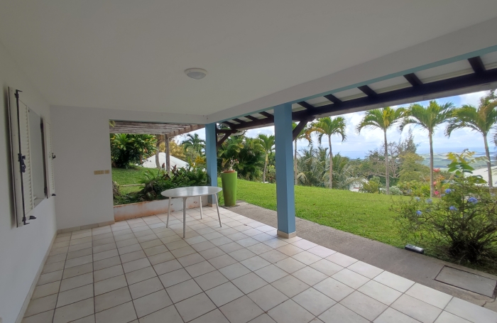 Belle maison T4 meubl&eacute;e + Studio