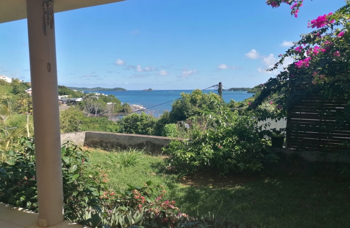 Villa avec vue d&eacute;gag&eacute;e sur les ilets du Robert