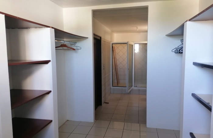 Villa avec vue d&eacute;gag&eacute;e sur les ilets du Robert