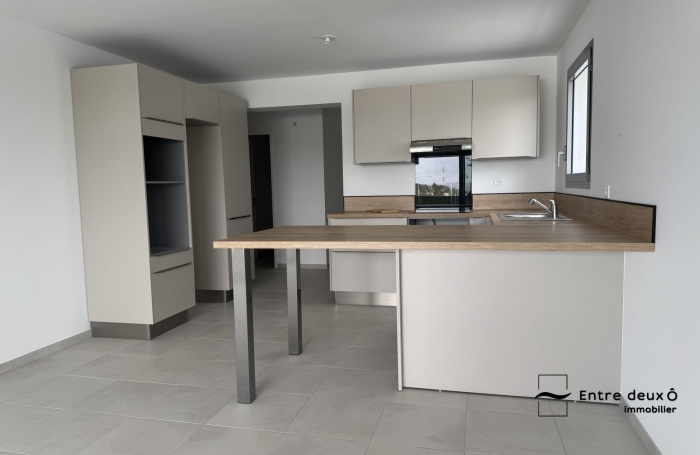 Location Appartement 82.00m&sup2; 3 pièces Fort de france