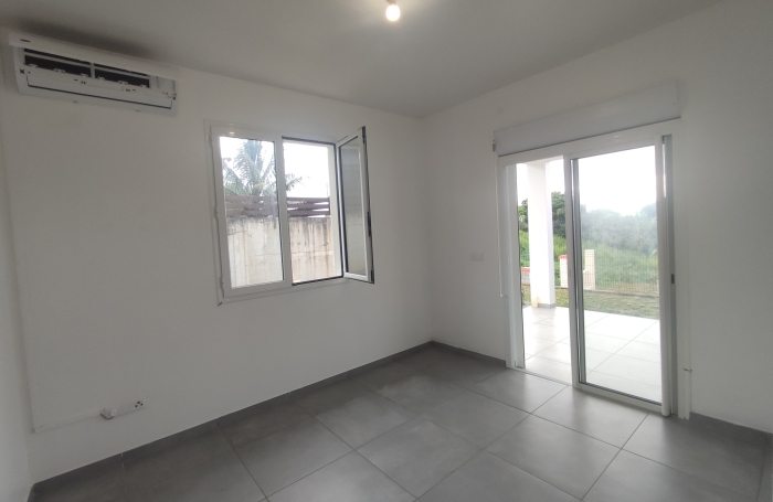 &Agrave; louer - Villa neuve F4 de plain-pied au LAMENTIN