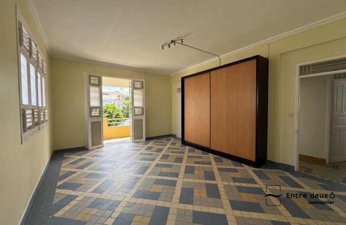 Vente Maison 167.65m&sup2; 7 pièces Fort de france