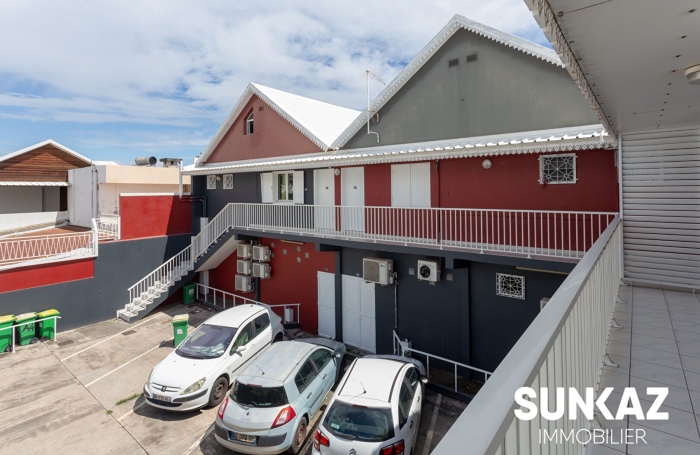 Location Appartement 75.00m&sup2; 3 pièces Saint-Pierre