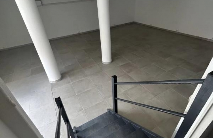 Location Bureaux 287m&sup2; 5 pi&#232;ces La Possession