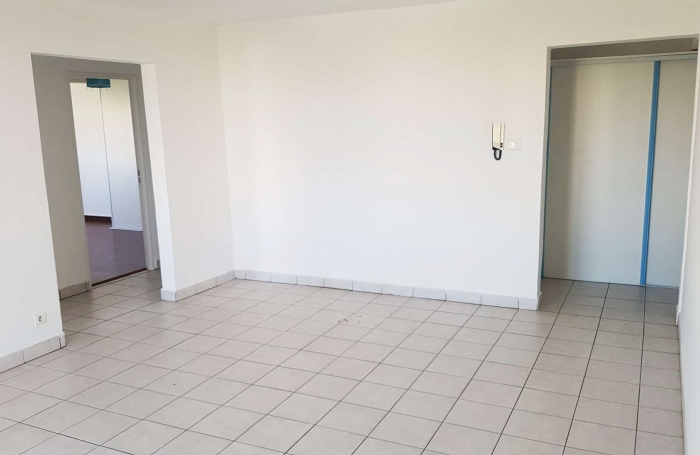 Location Appartement 69m&sup2; 3 pi&#232;ces Sainte Marie