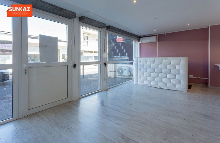 Location Local commercial 63m² 1 pièce Saint-Pierre