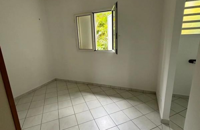 Location Maison 145m&sup2; 7 pi&#232;ces Sainte Clotilde