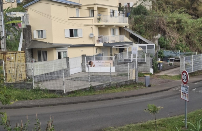 Vente Immeuble 240m&sup2; Le Tampon