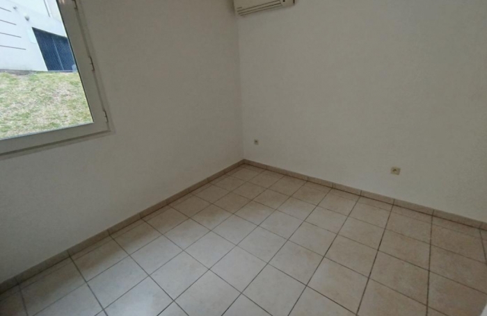 Vente Appartement 57m&sup2; 2 pi&#232;ces Les Avirons