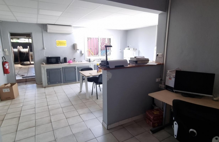 Location Bureaux 5 pi&#232;ces Saint-Pierre