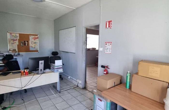 Location Bureaux 5 pi&#232;ces Saint-Pierre