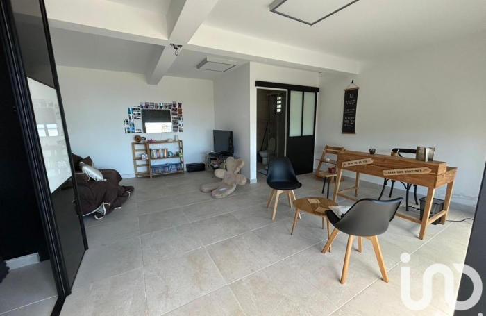 Vente Maison 180m&sup2; 6 pi&#232;ces Saint Gilles Les Hauts