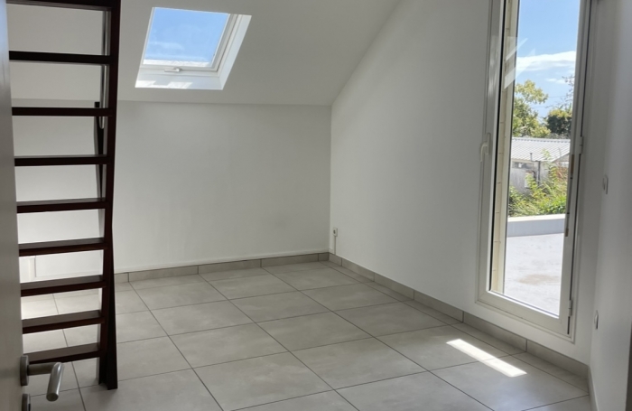 Vente Divers 170m&sup2; 7 pi&#232;ces Le Guillaume