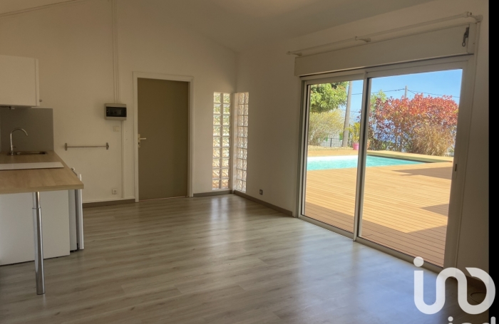 Vente Divers 170m&sup2; 7 pi&#232;ces Le Guillaume